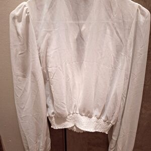 BLOUSE NWOT - Foreve21, PTP 18" with NO stretch.